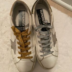 GOLDEN GOOSE SUPERSTAR LEATHER LOW-TOP SNEAKERS